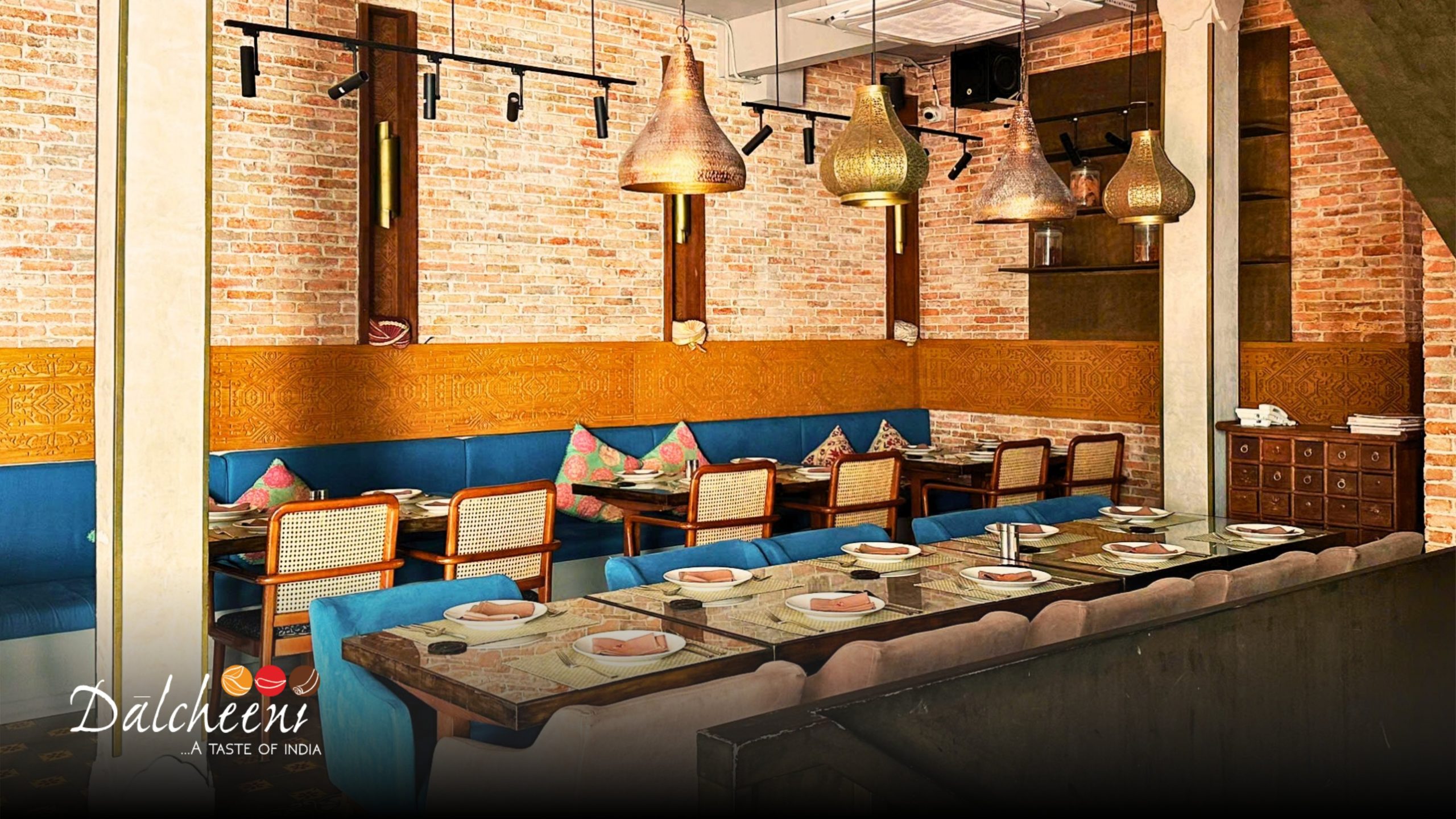 Each private room at Dalcheeni is soundproof, air-conditioned, and customizable—ideal for any party booking with options like décor, screens, and floral setups.